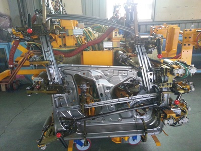 Door assembly line · Original equipment images 1