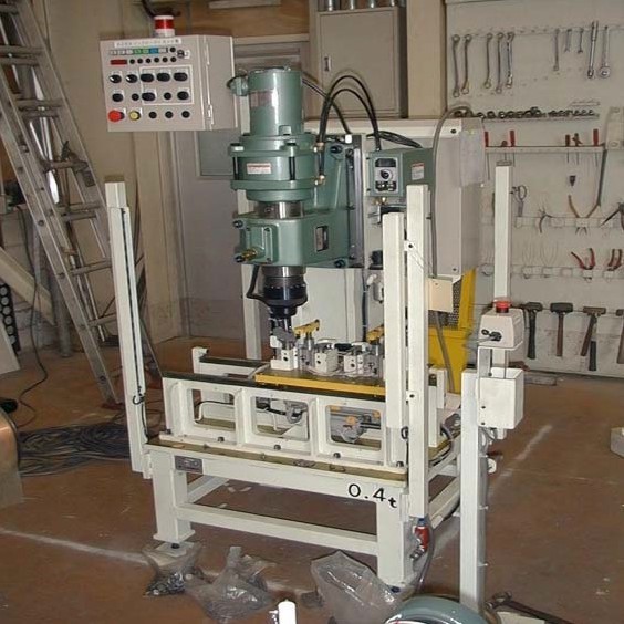 Seat welding system · Original equipment images 4